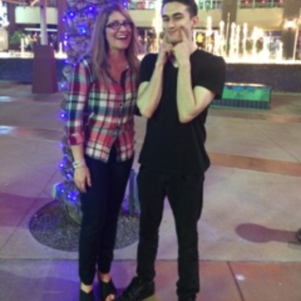 🌵💙Meet your Posher, Monica in Arizona ☀️ - Picture 3 of 10